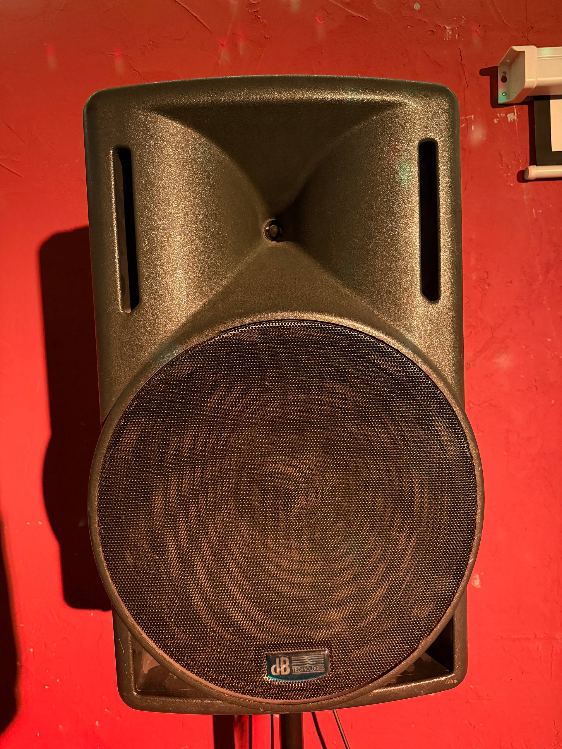 dB Technologies Opera 215